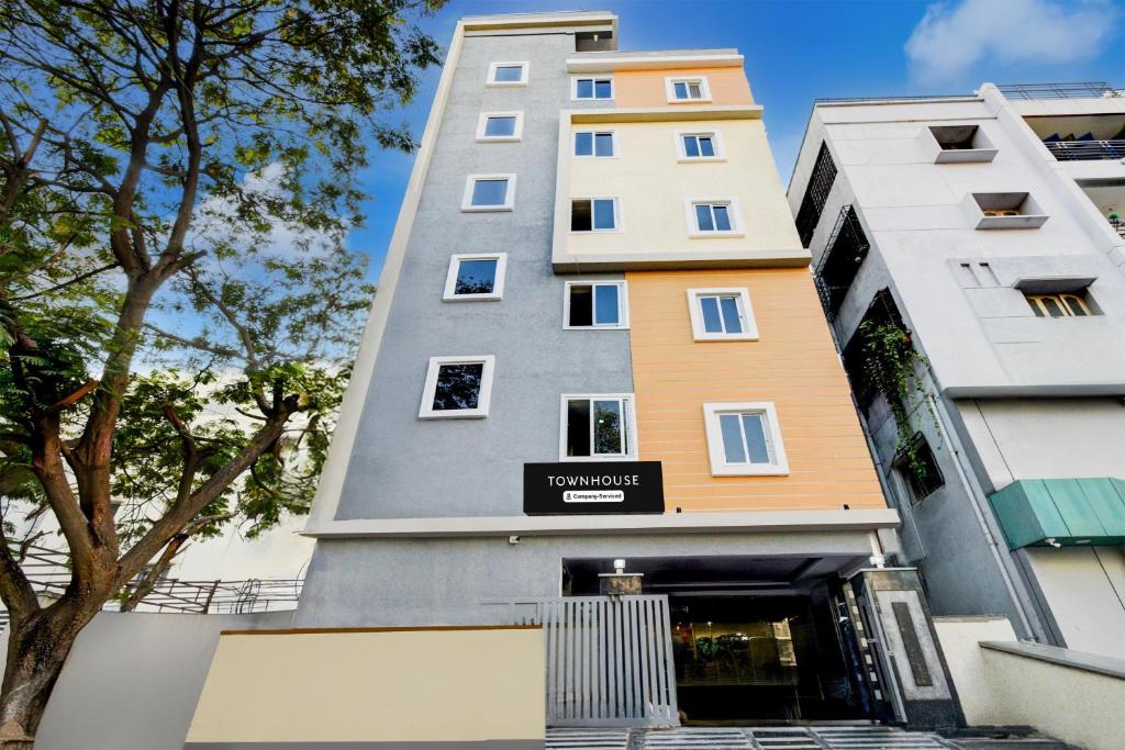 Super Townhouse Lanco Hills Gachibowli